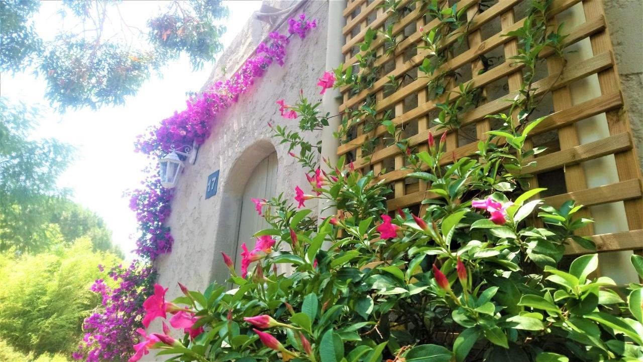 Hotel Les Jardins De Bormes, Sauna & Jacuzzi Экстерьер фото