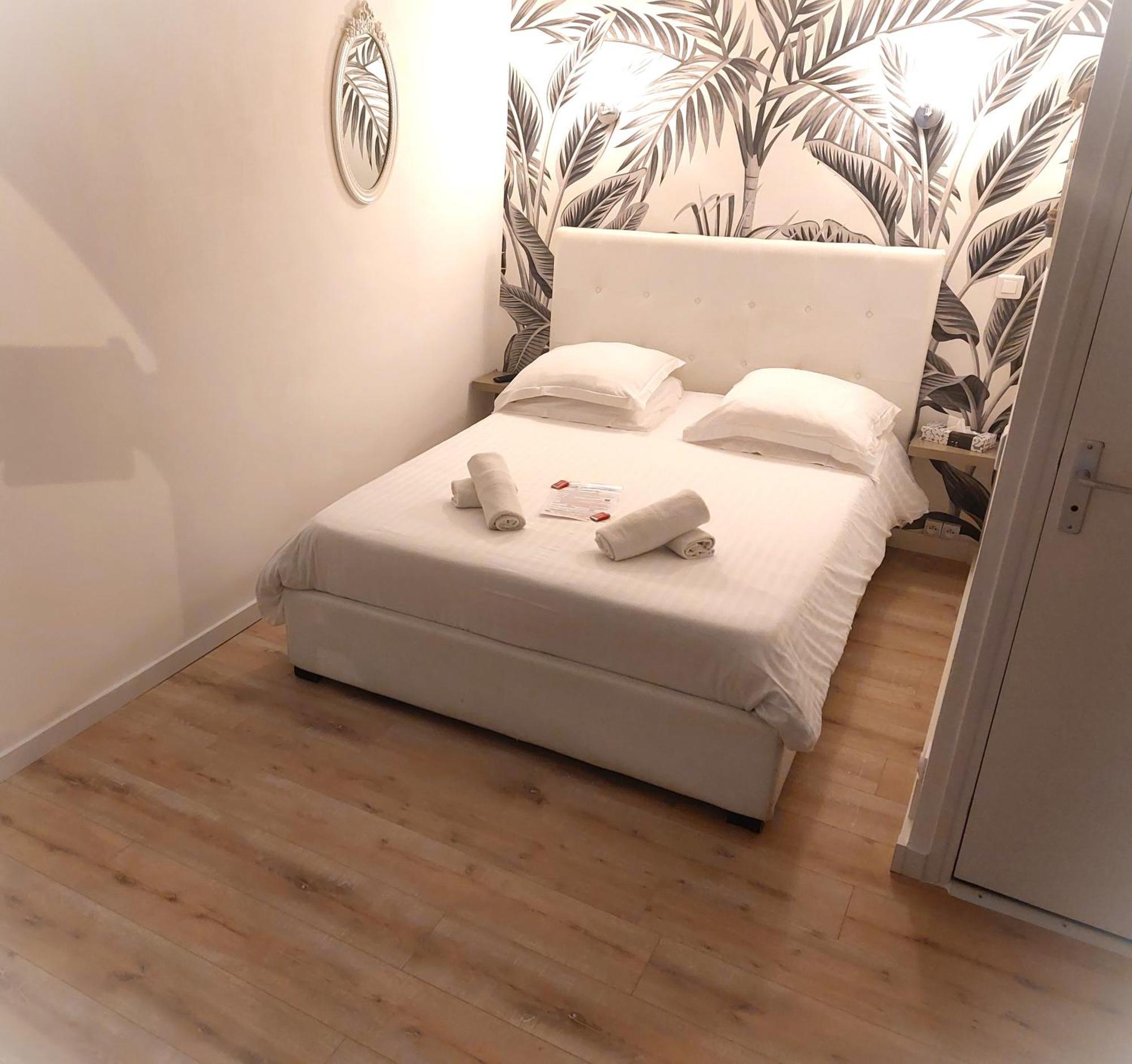 Hotel Les Jardins De Bormes, Sauna & Jacuzzi Номер фото