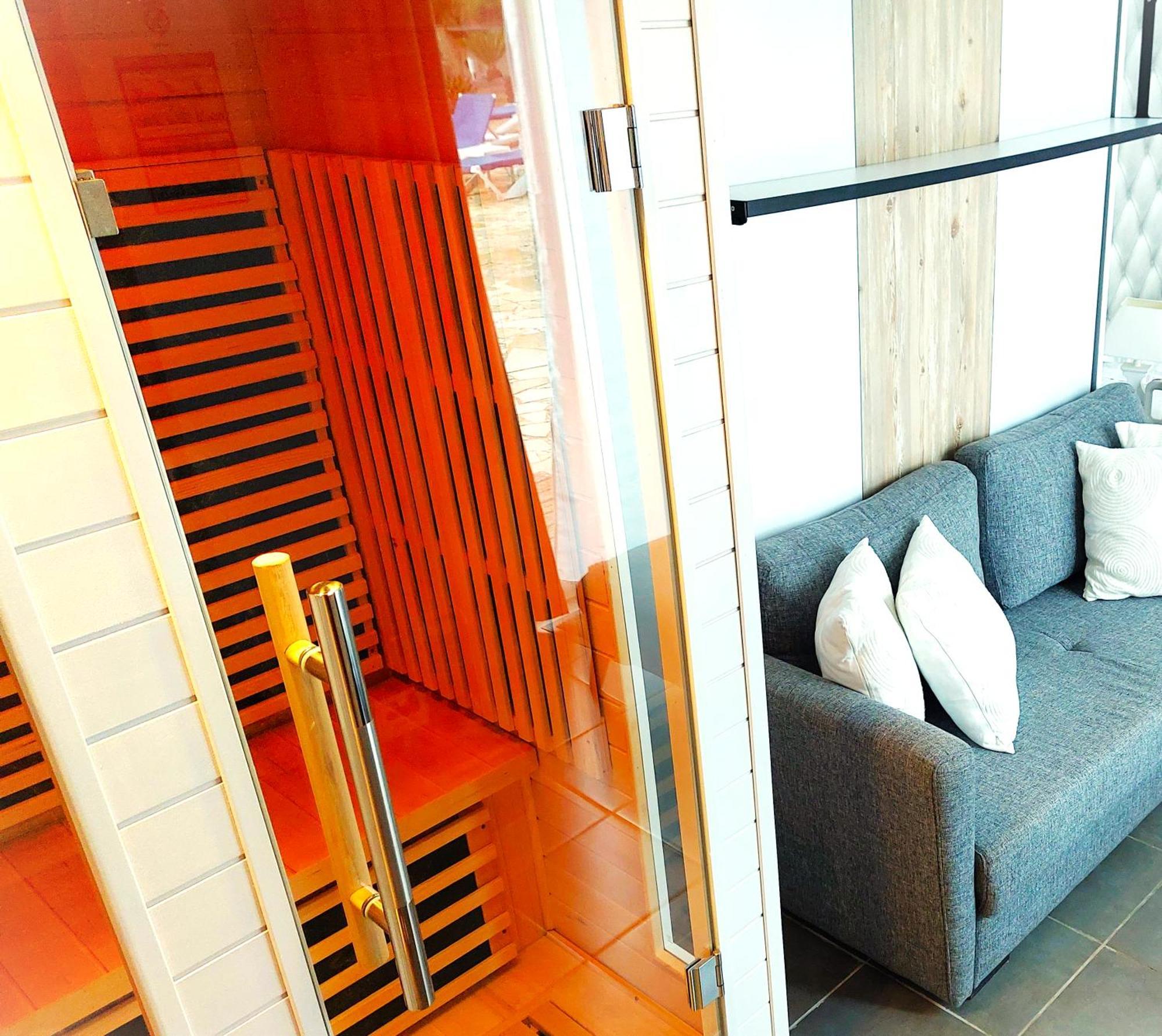 Hotel Les Jardins De Bormes, Sauna & Jacuzzi Экстерьер фото