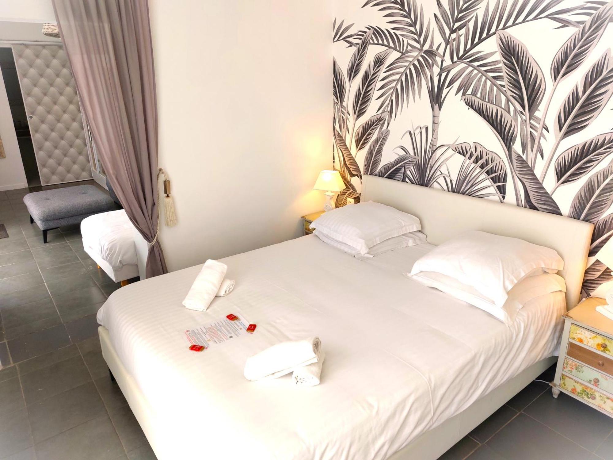 Hotel Les Jardins De Bormes, Sauna & Jacuzzi Номер фото
